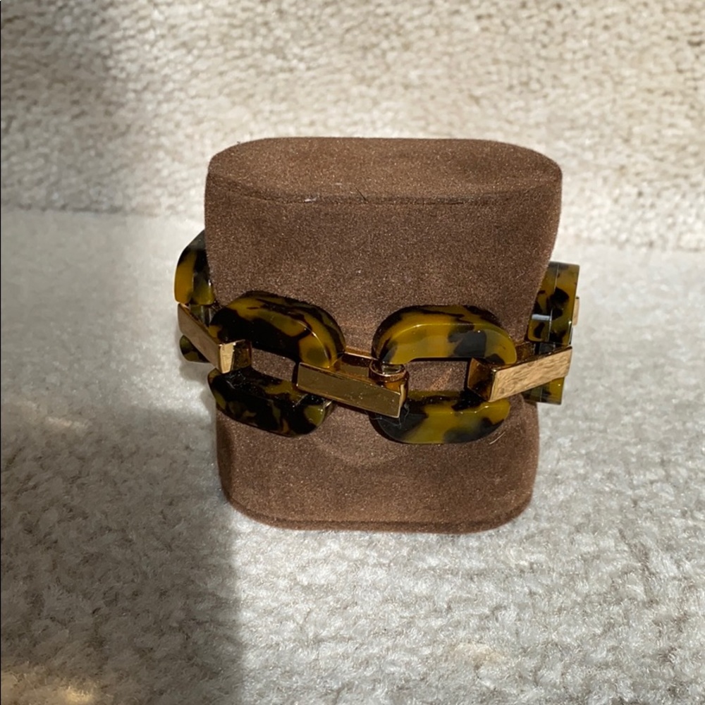 J Crew Tortoise and Gold Plated Link Bracelet